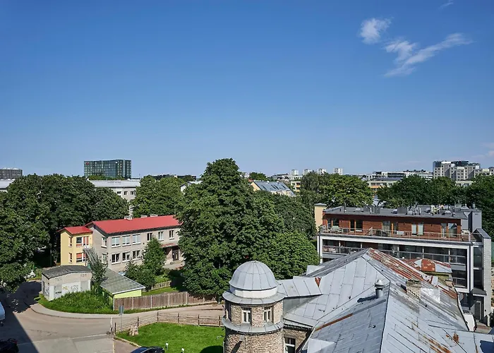 Kahe Magamistoaga Ja Suure Elutoaga 3-toaline Korter Vaatega Tallinna Aerikeskusele Apartment *