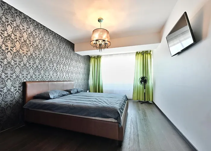 Kahe Magamistoaga Ja Suure Elutoaga 3-toaline Korter Vaatega Tallinna Aerikeskusele Appartamento *