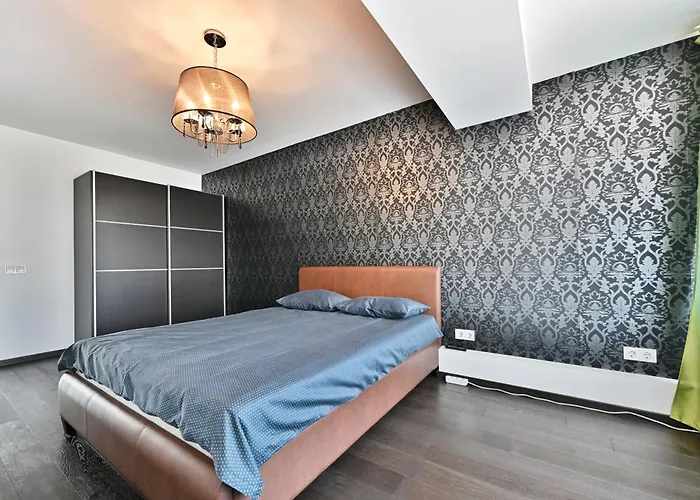 아파트 Kahe Magamistoaga Ja Suure Elutoaga 3-toaline Korter Vaatega Tallinna Aerikeskusele