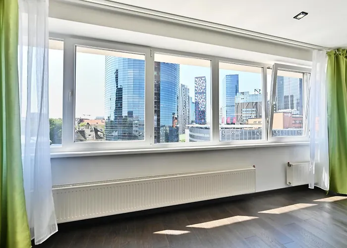 Apartment Kahe Magamistoaga Ja Suure Elutoaga 3-toaline Korter Vaatega Tallinna Aerikeskusele *