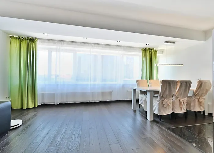 Kahe Magamistoaga Ja Suure Elutoaga 3-toaline Korter Vaatega Tallinna Aerikeskusele Apartment Tallinn