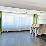 Kahe Magamistoaga Ja Suure Elutoaga 3-toaline Korter Vaatega Tallinna Aerikeskusele Apartamento Talin