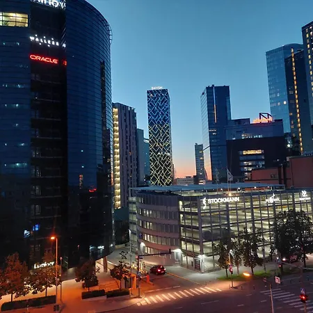 Kahe Magamistoaga Ja Suure Elutoaga 3-toaline Korter Vaatega Tallinna Aerikeskusele Lejlighed Tallinn