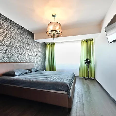 Kahe Magamistoaga Ja Suure Elutoaga 3-toaline Korter Vaatega Tallinna Aerikeskusele Apartamento *